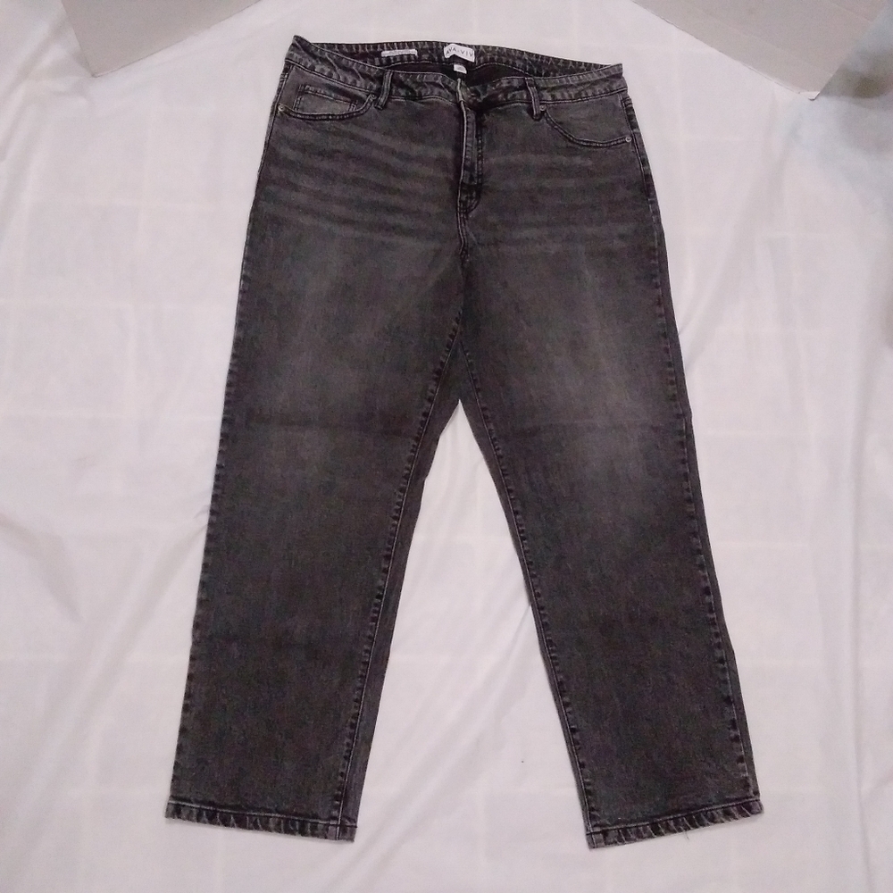 Ava & Viv High Rise Straight Jeans in Washed Black